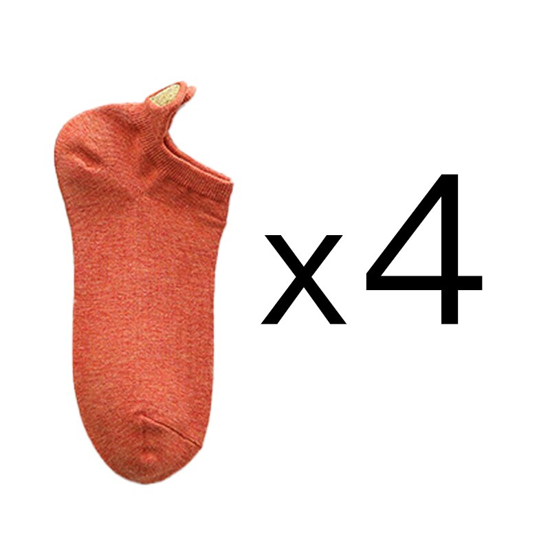 Set da 4 paia di calzini corti da donna. Comfort e stile per la stagione primaverile! Questi calzini in cotone morbido offrono una vestibilità leggera e traspirante, perfetta per il clima più mite.