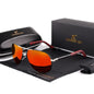 Occhiali da sole classici polarizzati in alluminio da uomo. Questi occhiali da sole combinano un design classico con materiali di alta qualità.