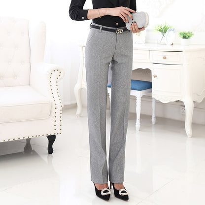 Pantaloni classici da donna. Eleganti e versatili, i pantaloni classici da donna sono un must-have per ogni guardaroba