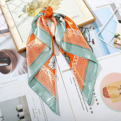 Foulard quadrati da donna. Eleganti e versatili, questi foulard quadrati da donna aggiungono un tocco di classe a qualsiasi outfit.