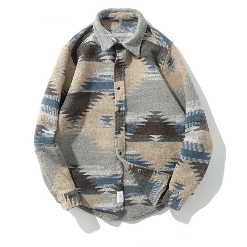Camicia da uomo a maniche lunghe in stile streetwear. Esprimi il tuo stile urbano con questa camicia dalla forte personalità.