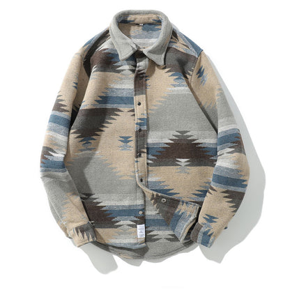 Camicia da uomo a maniche lunghe in stile streetwear. Esprimi il tuo stile urbano con questa camicia dalla forte personalità.