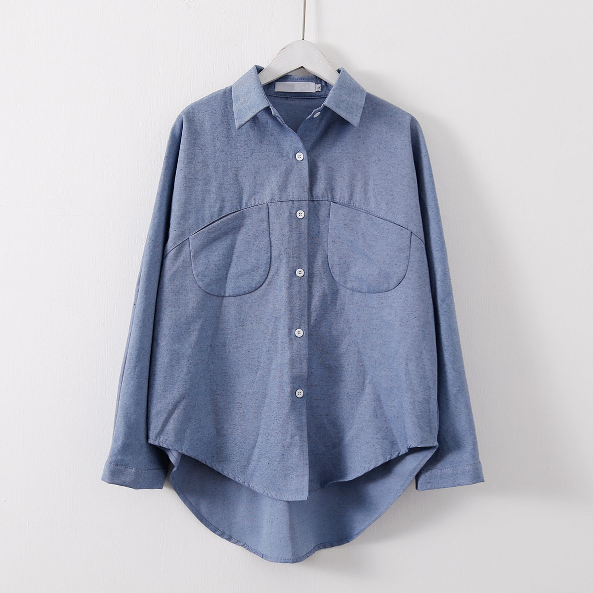 Blusa estiva a maniche lunghe da donna.