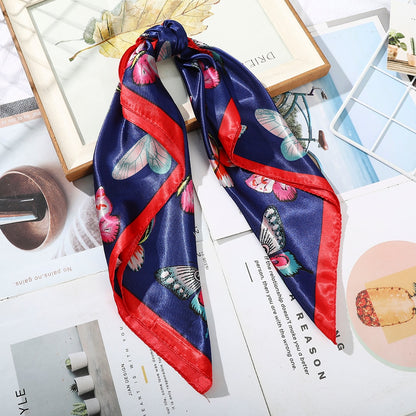 Foulard quadrati da donna. Eleganti e versatili, questi foulard quadrati da donna aggiungono un tocco di classe a qualsiasi outfit.