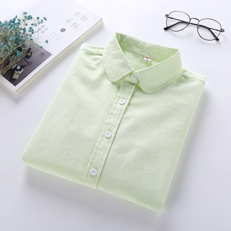 Camicia casual da donna a maniche lunghe. Questa camicia unisce comfort e stile, offrendo una vestibilità versatile adatta a diverse situazioni, dal lavoro al tempo libero.