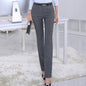 Pantaloni classici da donna. Eleganti e versatili, i pantaloni classici da donna sono un must-have per ogni guardaroba
