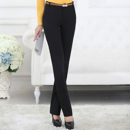 Pantaloni classici da donna. Eleganti e versatili, i pantaloni classici da donna sono un must-have per ogni guardaroba